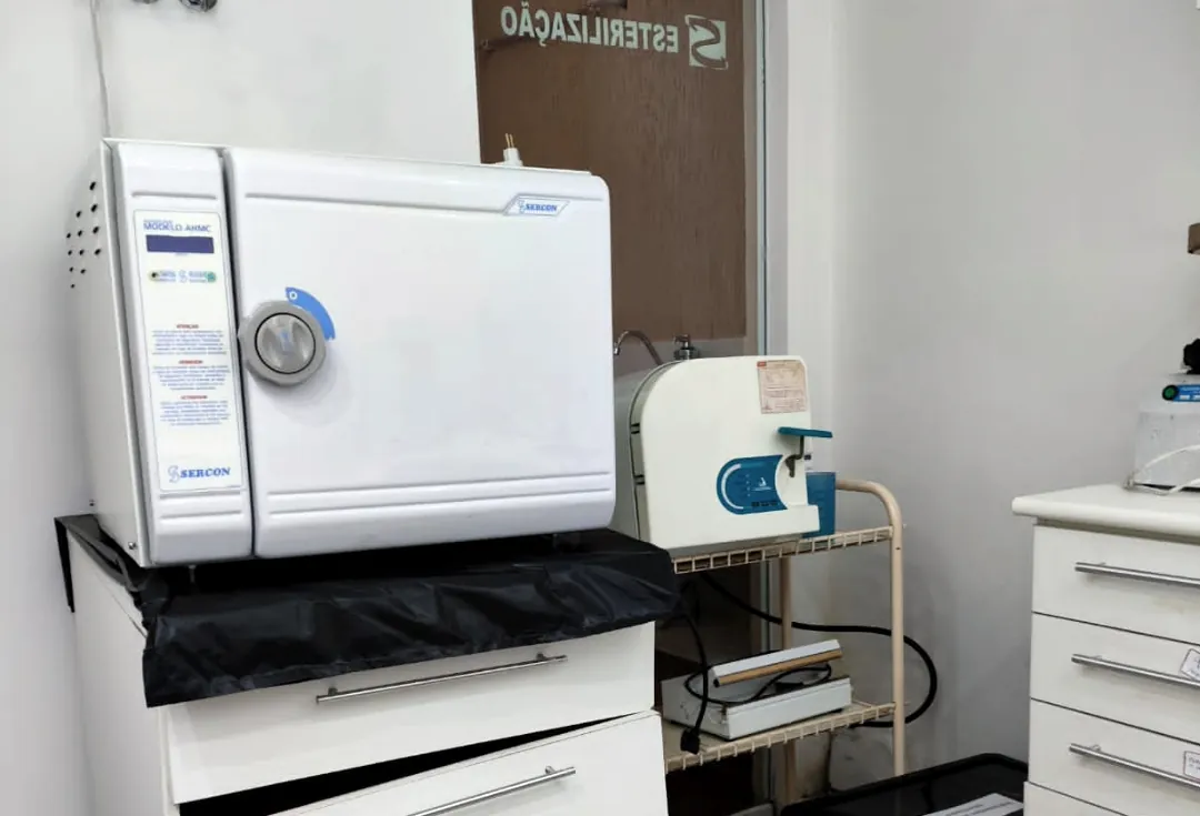 Sala de esterilização com autoclave